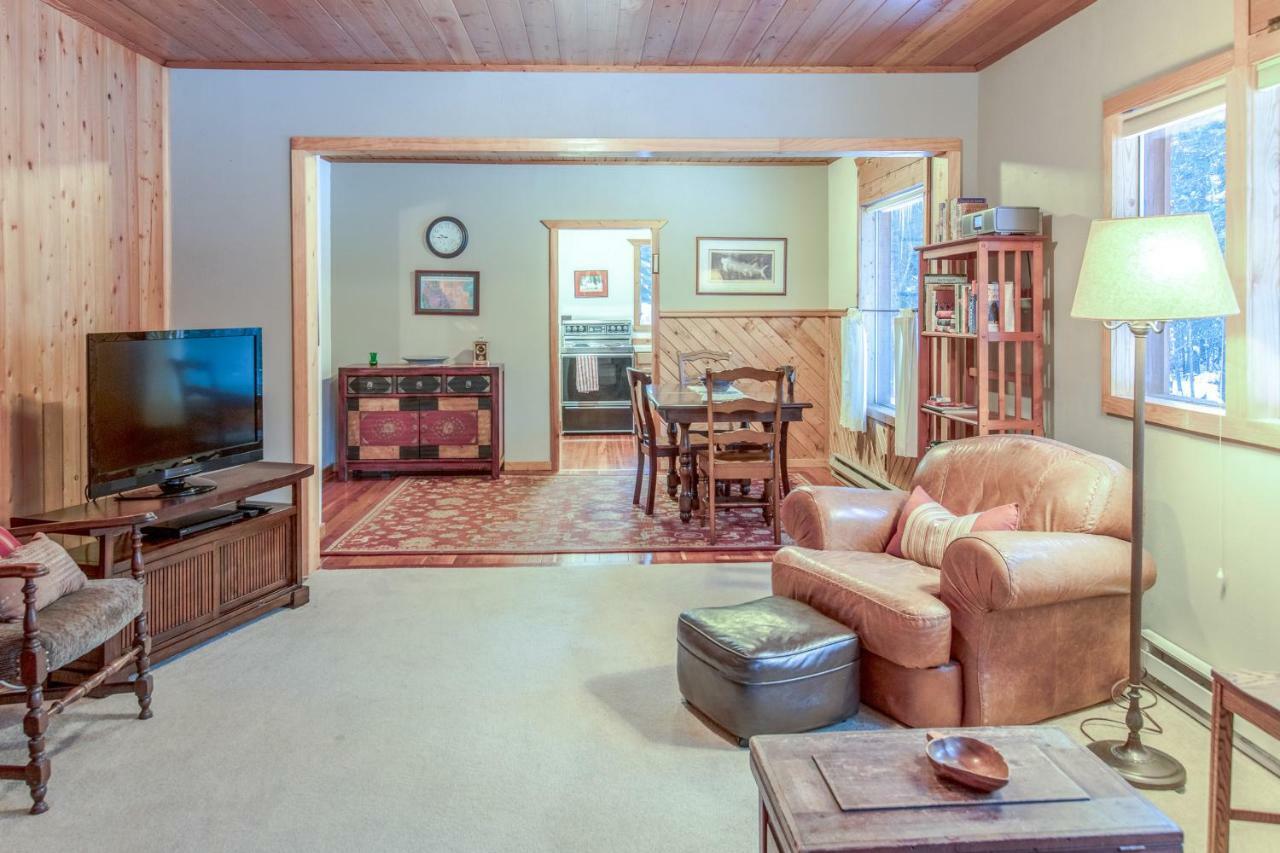 Foothill Cabin Creston エクステリア 写真