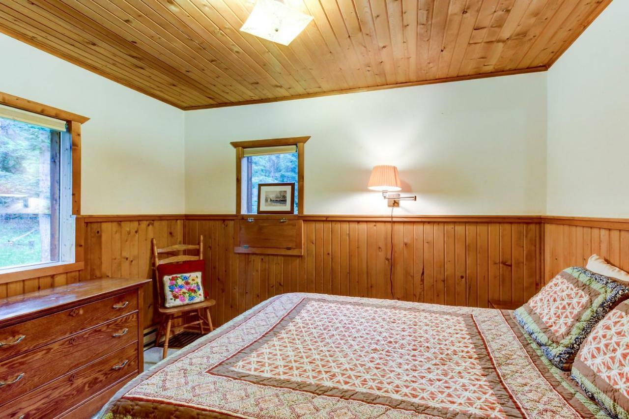 Foothill Cabin Creston エクステリア 写真